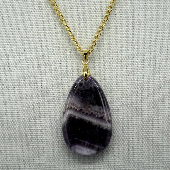 Necklace with gold chain and Amethyst pendant. - Picture 3 of 3